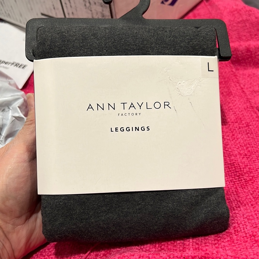 NWT Ann Taylor Gray Leggings Large #611